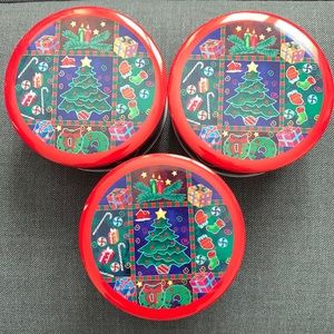 3 round Christmas tins